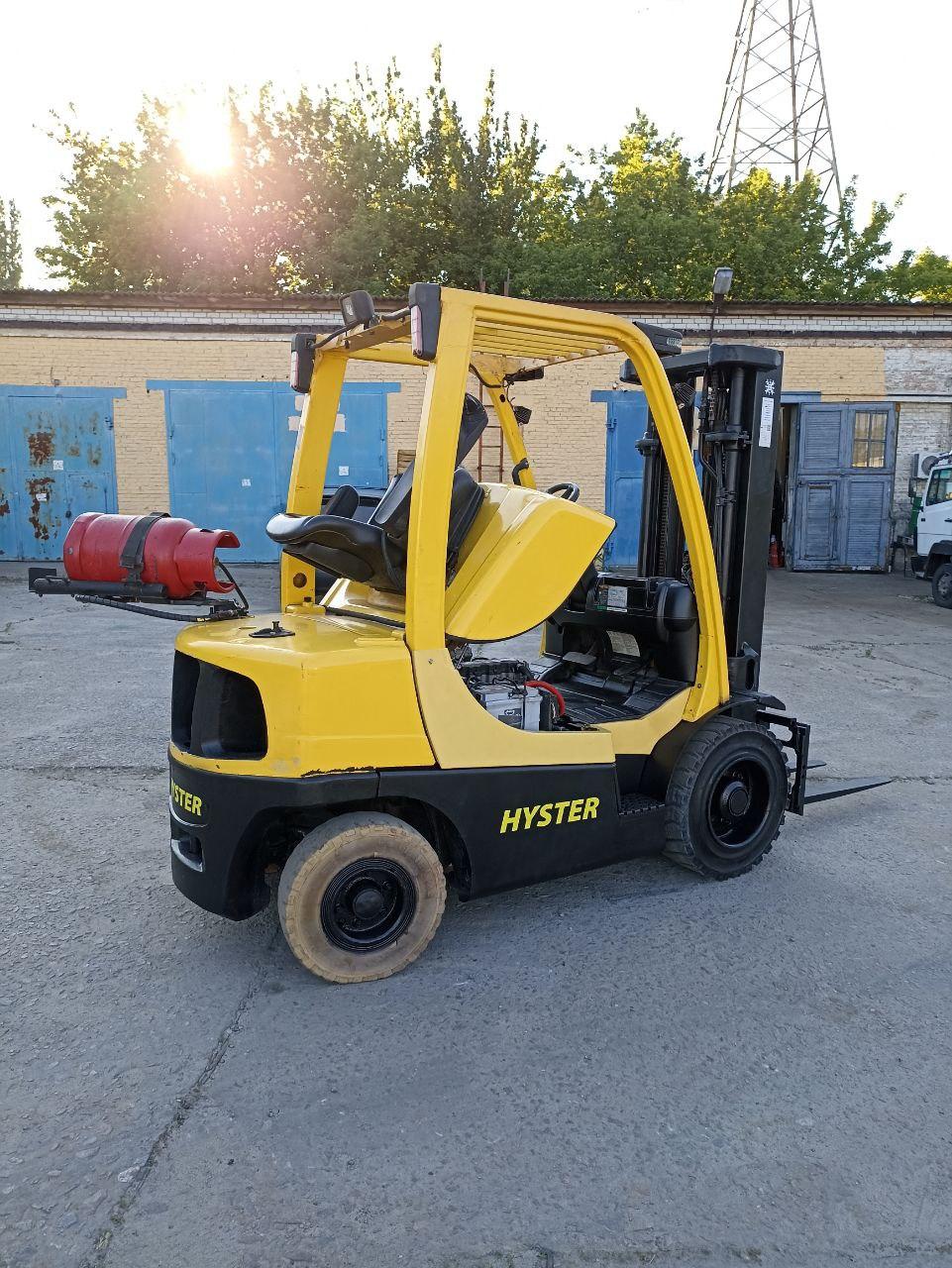 Оренда автонавантажувача газового Hyster H2.5FT для складу 2013 року БВ