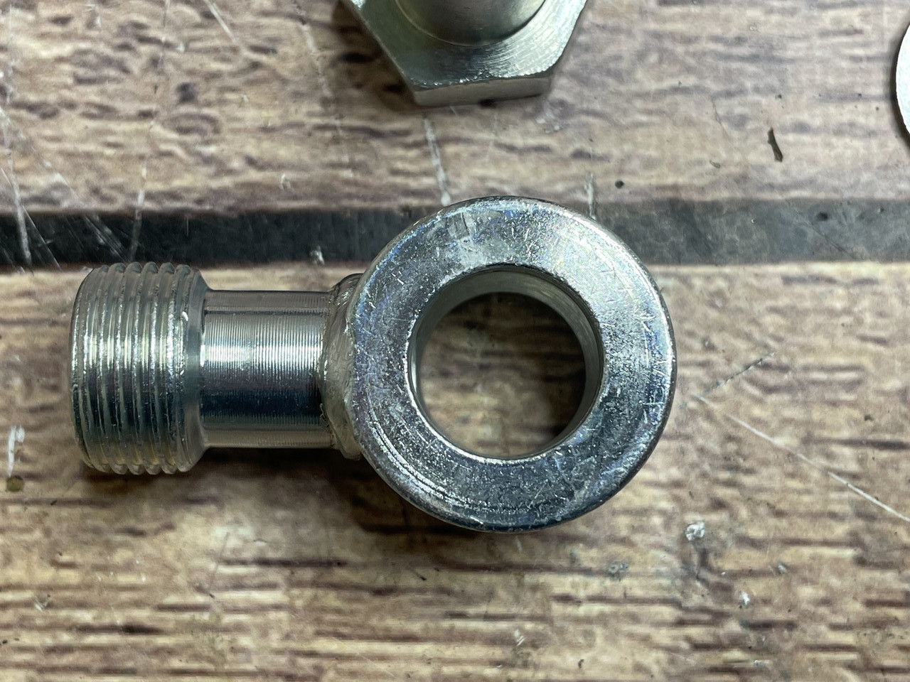 5883281159_w640_h640_588328115