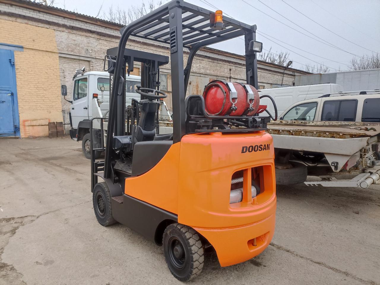 Оренда автонавантажувача газового Doosan G18S-5 2009 року БВ