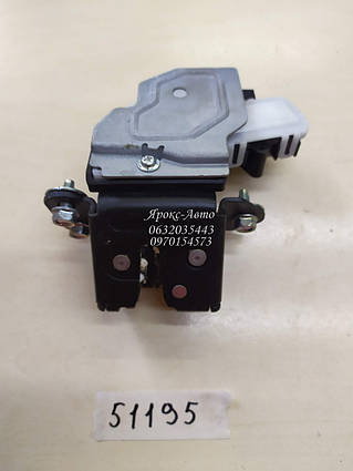 Замок кришки багажника Mazda CX-5 000051195