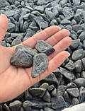Галька сіра графітова базальтова для ландшафтного дизайну та декору клумб (ціна за 1 кг від 1 тони), фото 5