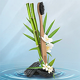 Бамбукова зубная щітка Oral-B з вугіллям 02600, фото 2