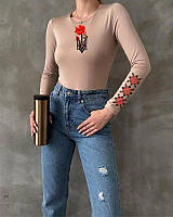 Стильне жіноче боді з принтом в українському стилі