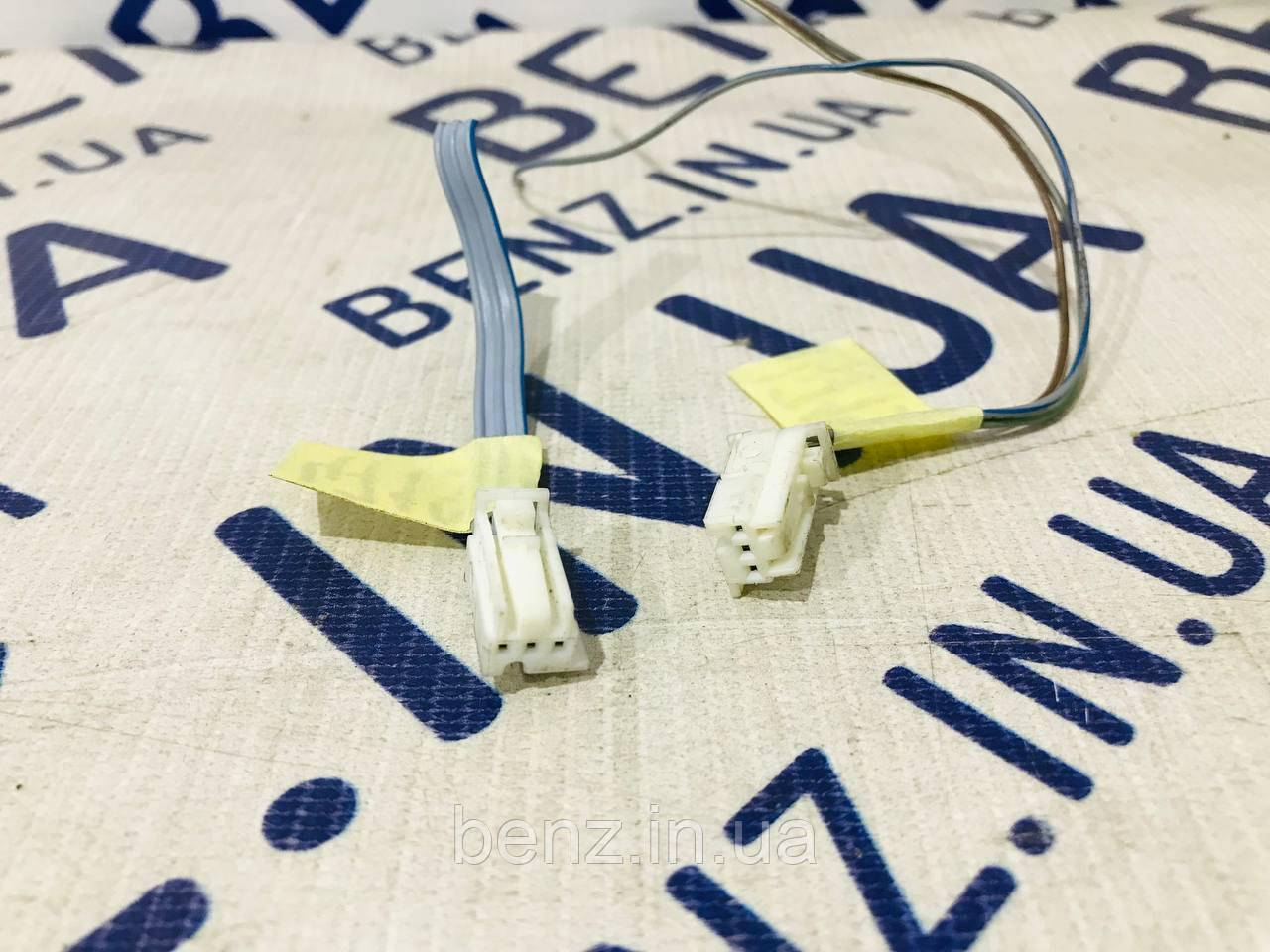 Роз'єм плафона освітлення салону Mercedes W212, W204, C207 A0395456628, фото 1