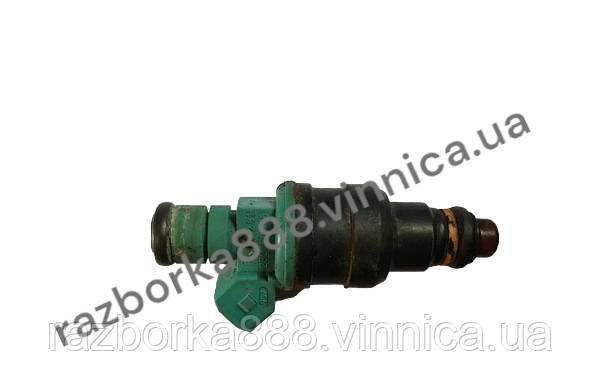 Форсунка паливна ВАЗ 2108 2109 21099 2110 2111 2112 2113 2114 2115 б.у, фото 1