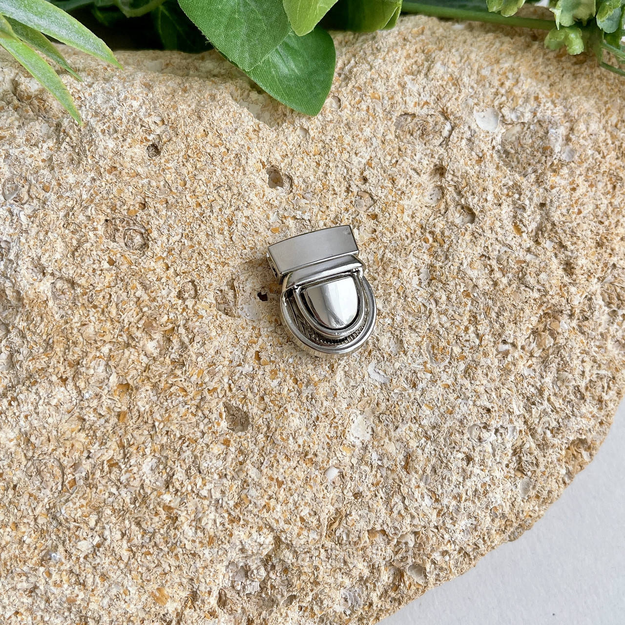 Замок сумковий клавішний, колір срібло, р. 27*23мм