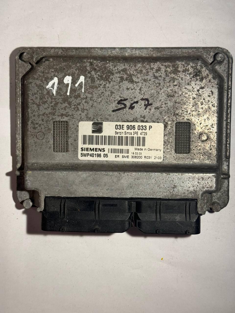 Електронний блок керування seat ibiza 03E 906 033 P / 03E906033P / 5WP4019605