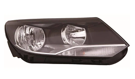Фара права Volkswagen Tiguan EUR 11-16 (H7/H15/PY21W/W5W) TYC ел., с кор., без ламп, з кришкою