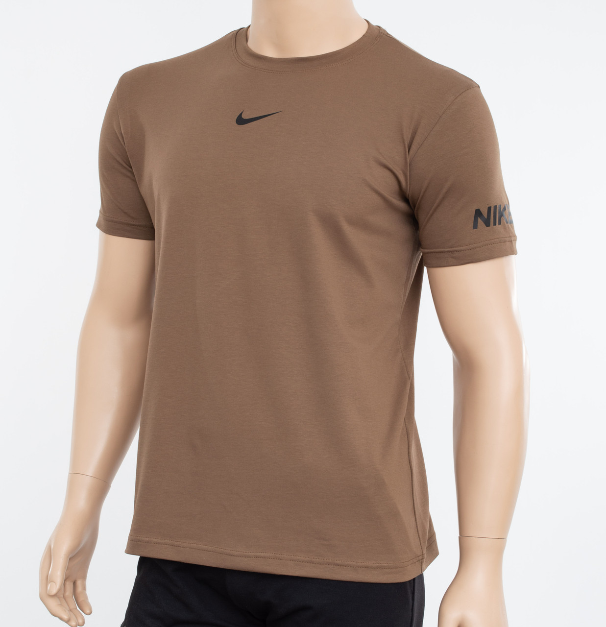 Чоловіча футболка Nike т.коричневий