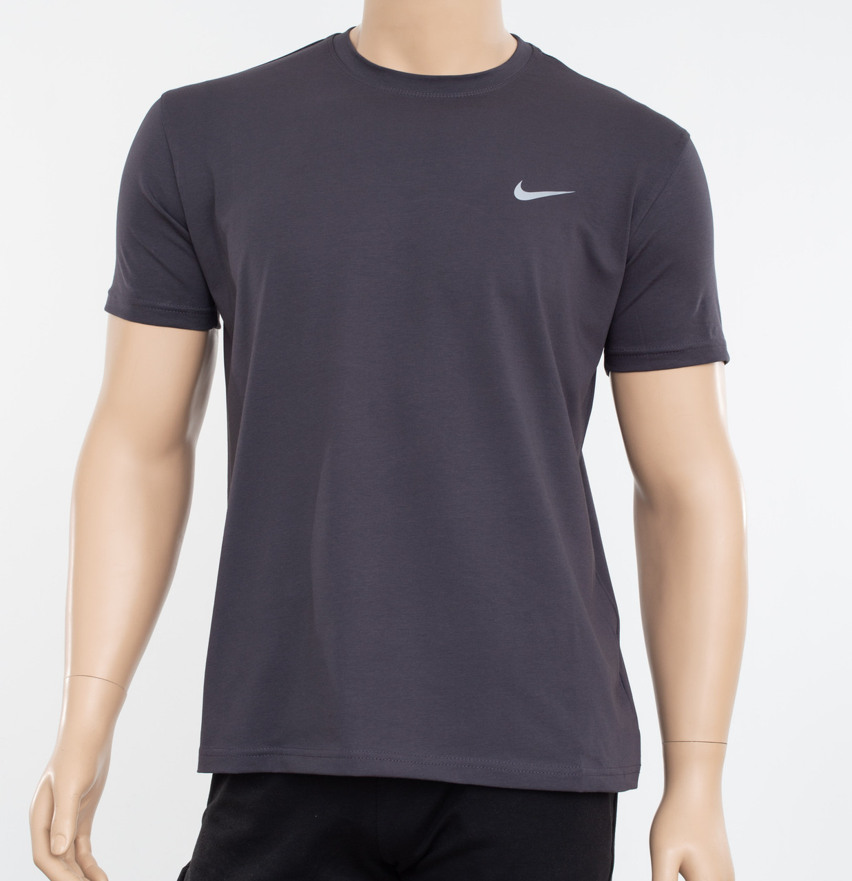 Чоловіча футболка Nike темний фуме