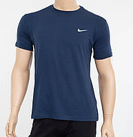 Чоловіча футболка Nike темний синій