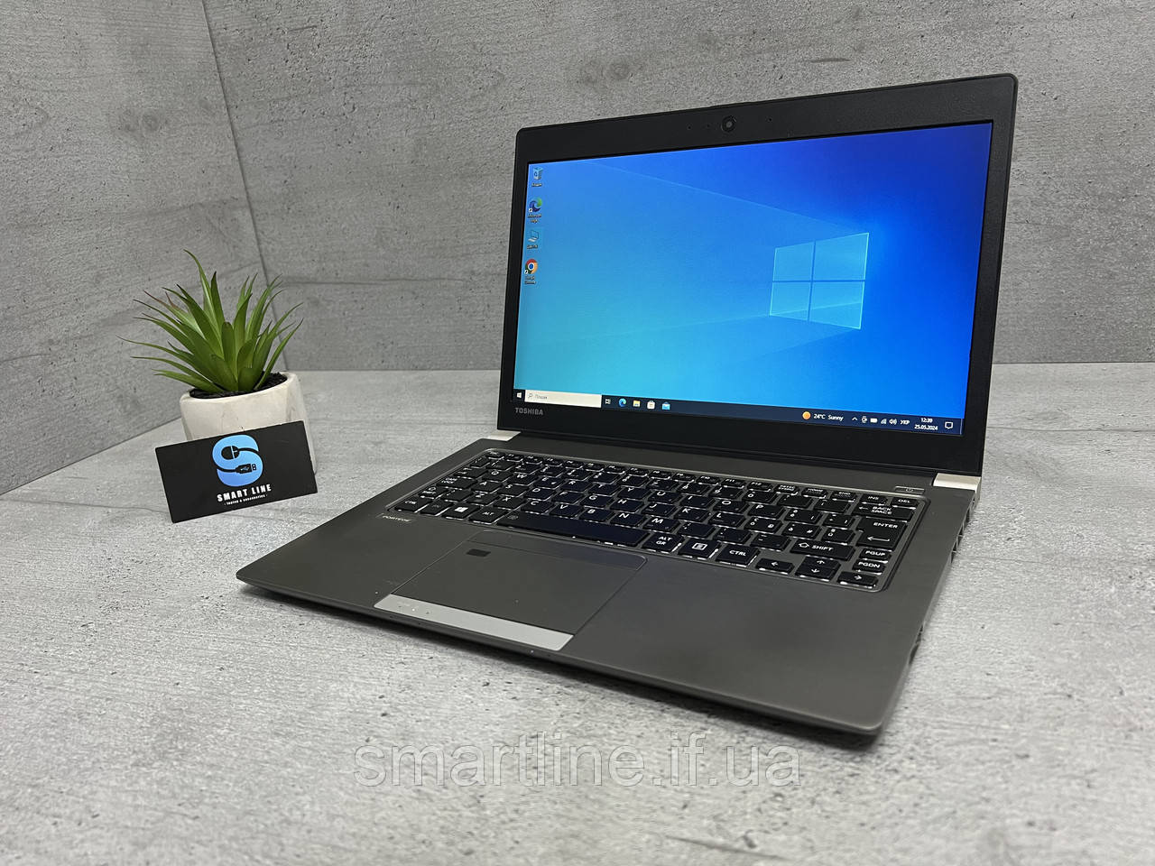 13.3" 8gb i5-7200U ddr4 256gb Мультимедійний ноутбук Toshiba Portege Z30-e