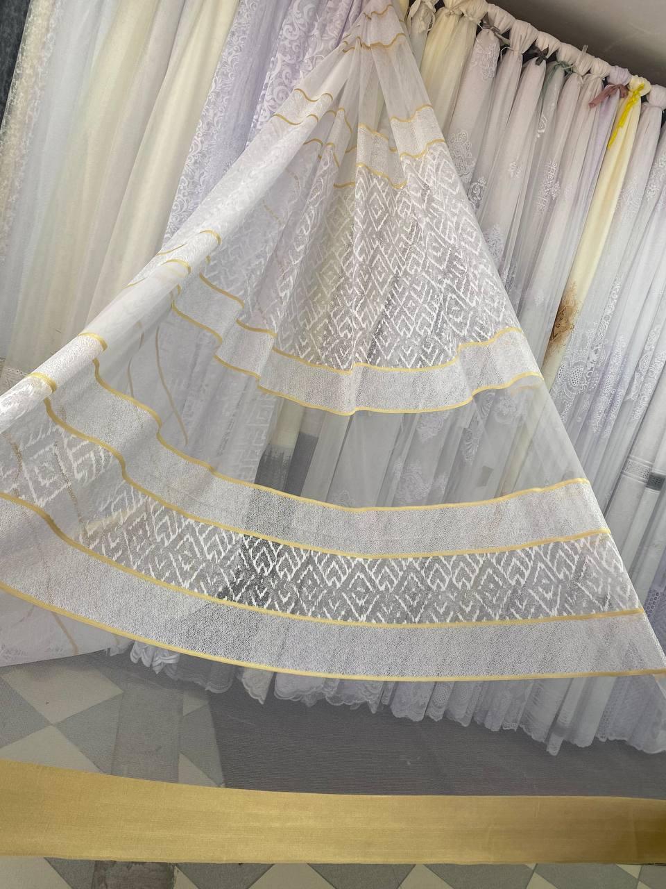 Тюль жакард заввишки 2,9 м. крем