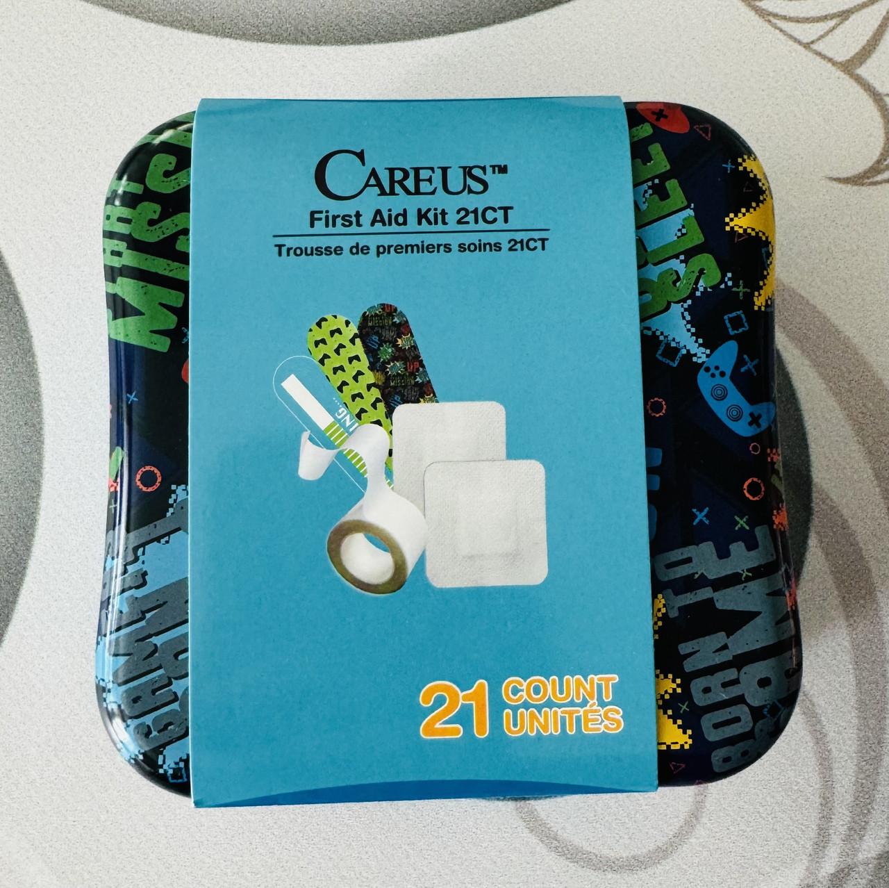 Пластирі медичні у металевому футлярі Careus First Aid Kit