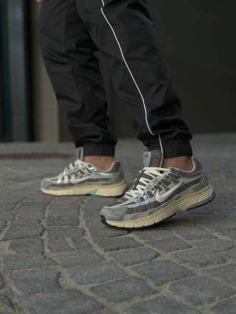Nike P-6000 グレー FN7509-029 (25cm) Nike P-6000 FN7509-029 | Blue Box