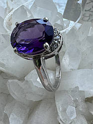 Срібне кільце з натуральним аметистом 16.5p