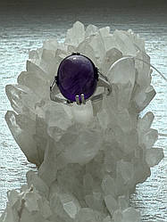 Кільце з аметистом у сріблясті 17.5р