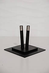 Підставка для прапора двомісна, тримач металевий для вулиці на два прапори, важка металева підставка для прапора колір чорний