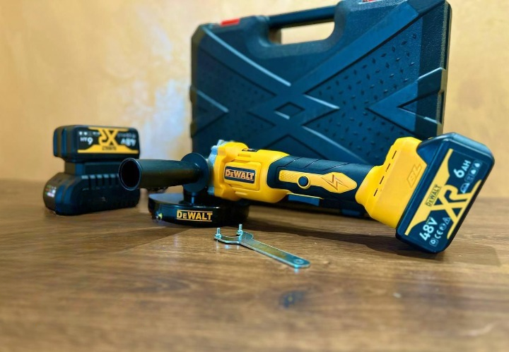 Болгарка аккумуляторная Dewalt DCG407P2 с 2 АКБ 48V/6.0Ah Угловая ...