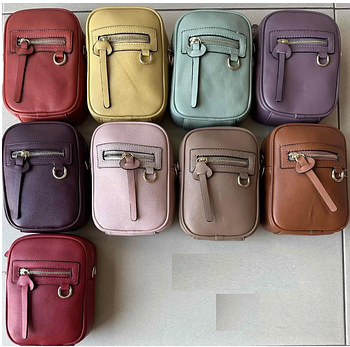 Сумочка жіноча з кишенею на блискавці і довгим ремінцем в різних кольорах Balisa