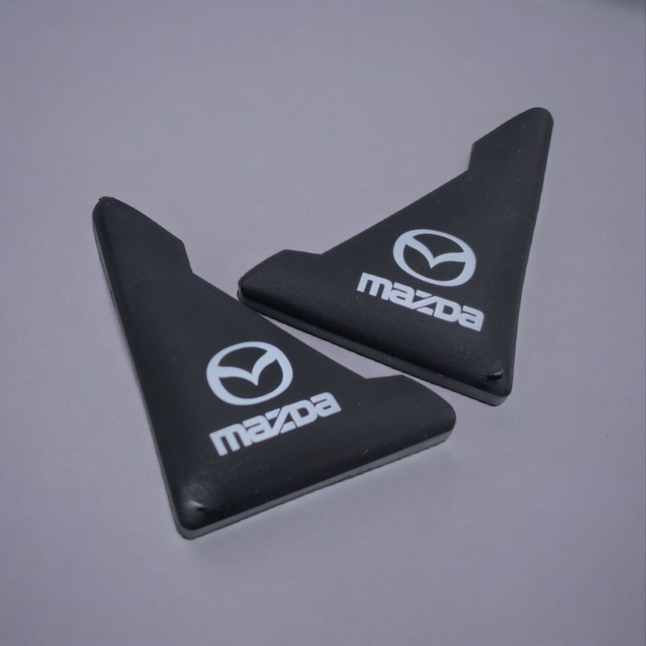 Куточки на двері автомобіля Mazda для захисту від сколів, трафаретний друк, фото 1