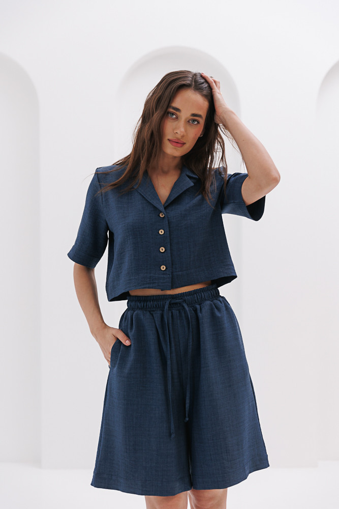Жіночий літній костюм з шортами та укороченою сорочкою темно-синій (S), фото 1