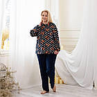 Жіночий велюровий домашній брючний костюм темно-синього кольору з принтом Червоні бантики від виробника Bonita 52, фото 4