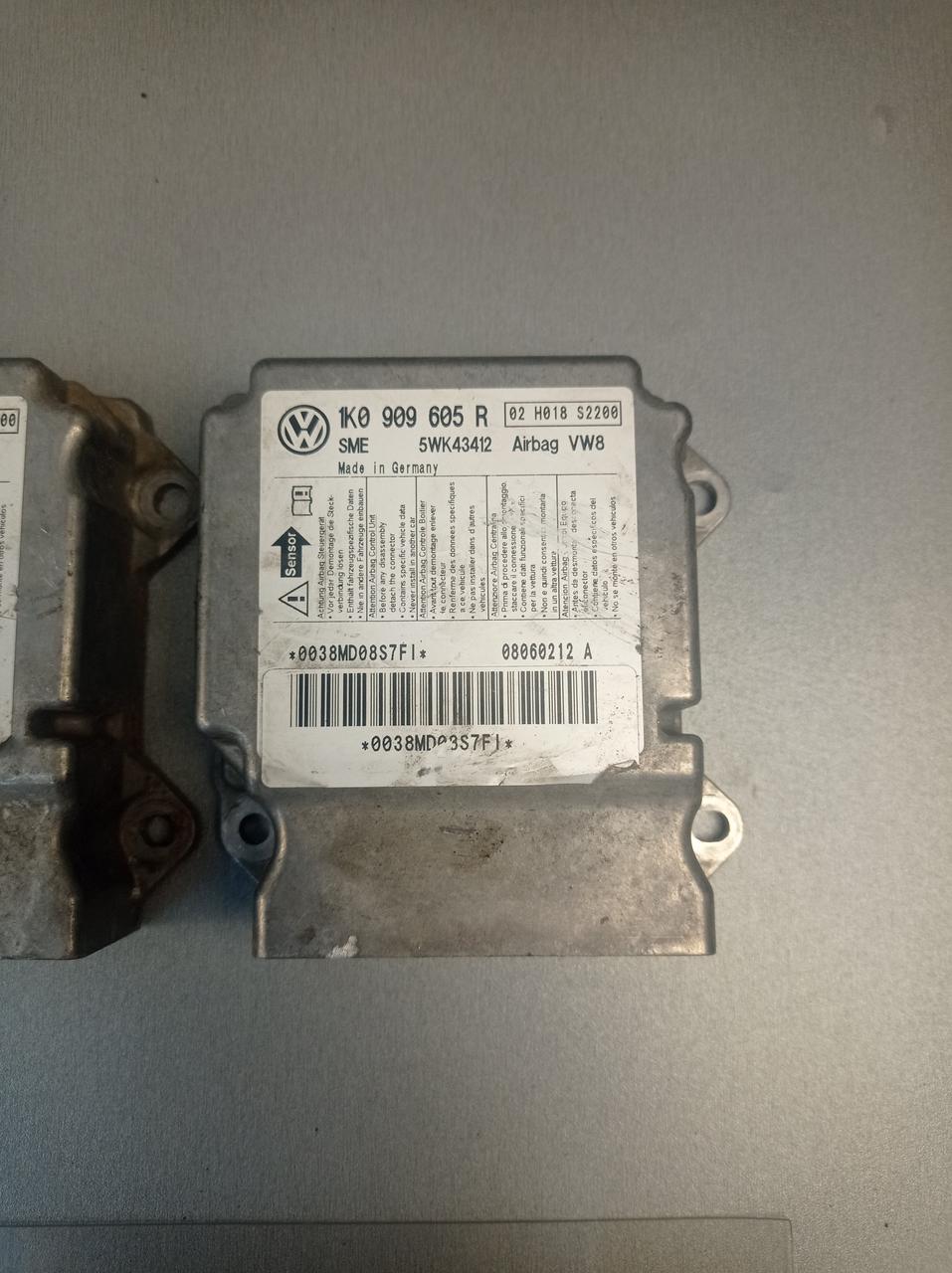 Skoda VW SEAT Електронний блок керування airbag 1K0909605R (T,М)