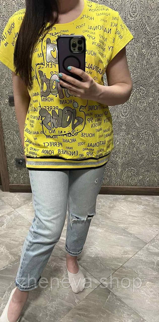 Жіноча стильна жовта футболка з коротким рукавом із красивим сріблястим принтом, фото 1