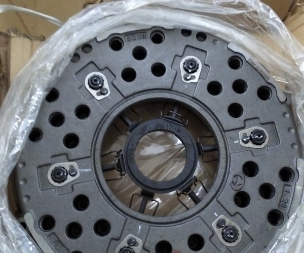 Зчеплення в зборі  SZ1604-1-21A-011  240100172050