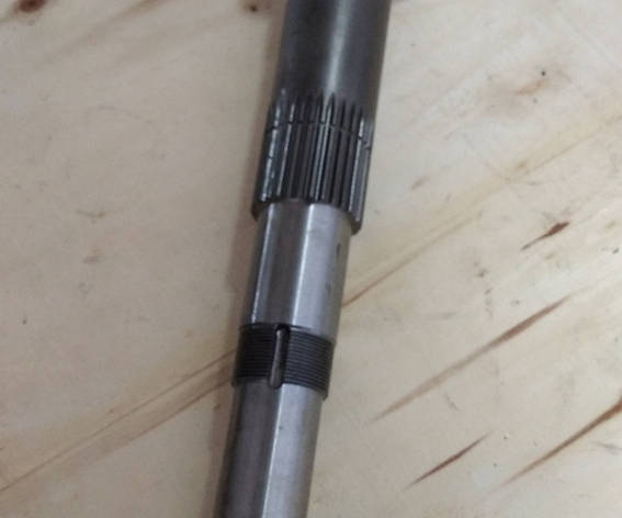 Привідний вал-шестерня E504.38F.118-1  240100083043, фото 1