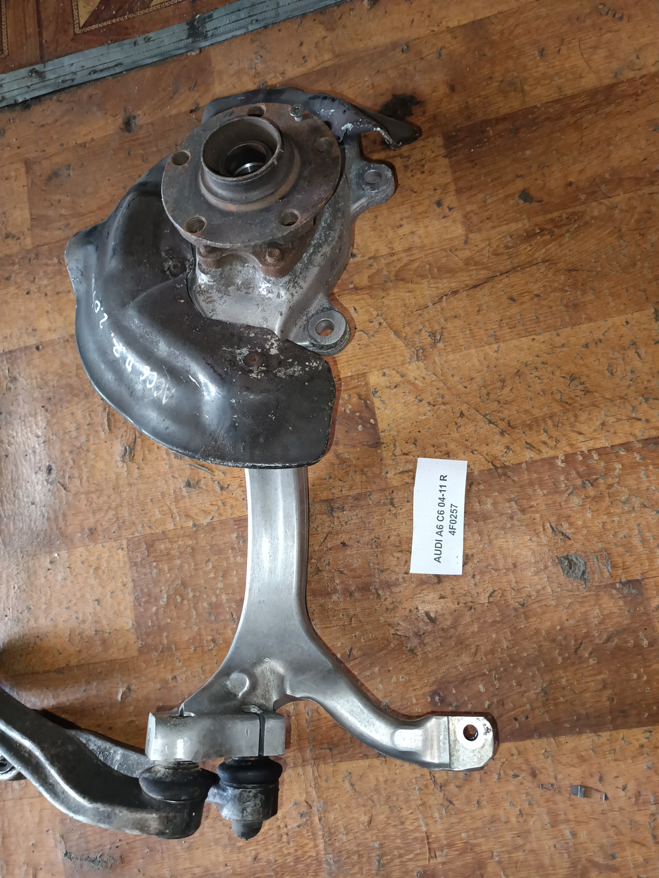 Поворотній кулак правий 4F0257 для Audi A6 C6 04-11, фото 1