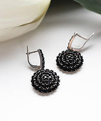 Круглі срібні сережки з фіанітами жіночі "Теффі" / Сережки срібло 925 проби з чорним камінням