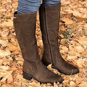 Чоботи жіночі зимові з нубуку зі вставками зі шкіри з імітацією крокодилячої шкіри коричневого кольору "Style Shoes"