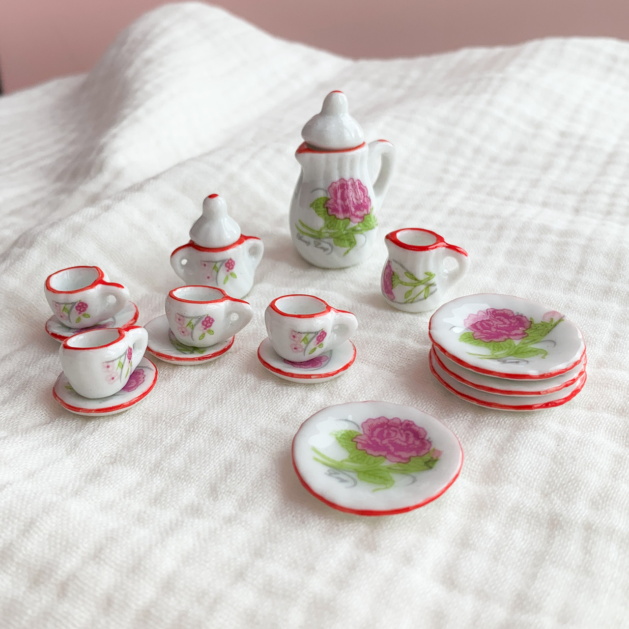 Мініатюра чайний керамічний набір Півонії з червоним кантом, фото 1