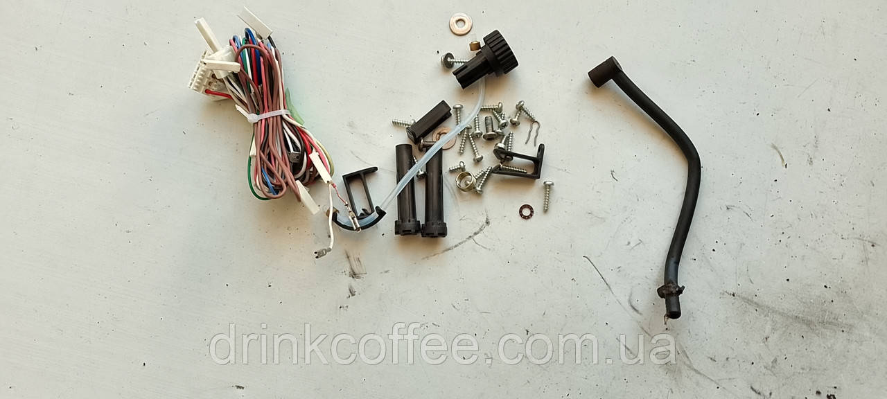 Дрібні деталі + дроти з роз'ємами для Кавомашини DeLonghi ESAM 2803.SB б/у