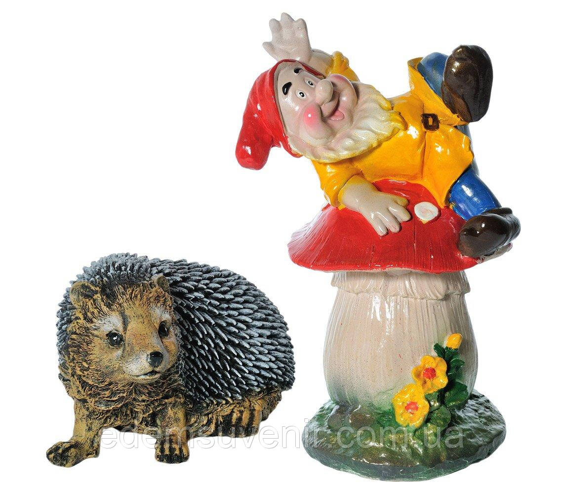 Садова фігура Їжачок Тоха і Гном на мухоморі