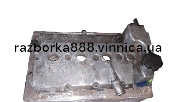 Кришка клапана VAZ 2110 2111 2112 2170 2171 2172 1.6 Куб 16 клапан B y