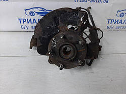 Кулак поворотний правий з маточиною Kia Sportage SL 1.7 DIESEL D4FD 2010 (б/в)