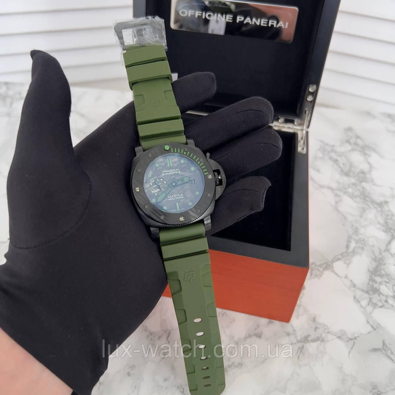 Годинник стильний Pa n e r a i Luminor Submersible Marina Militare Carbon