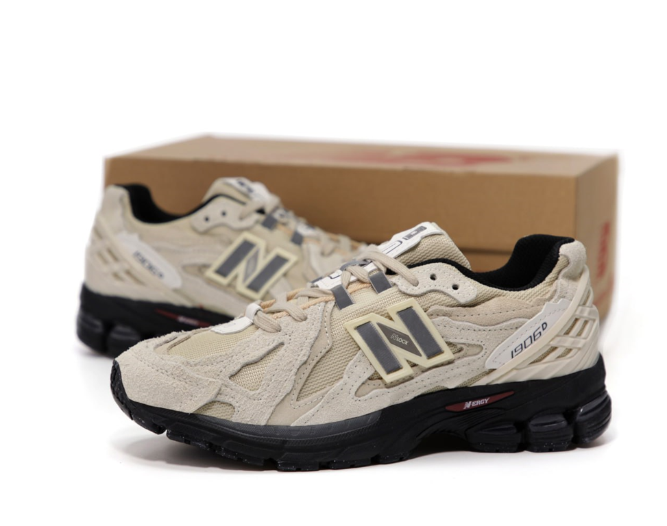 Кросівки New Balance 1906D Protection Pack Beige Black Нью-Баланс бежеві з чорним для чоловіків жінок