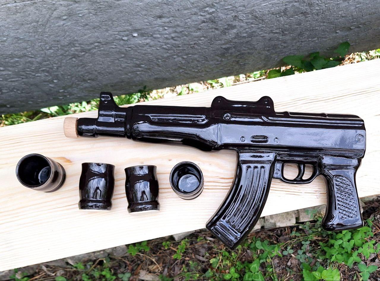 Набір для спиртного Автомат Калашнікова "АК-47" - подарунок для військового чоловіка