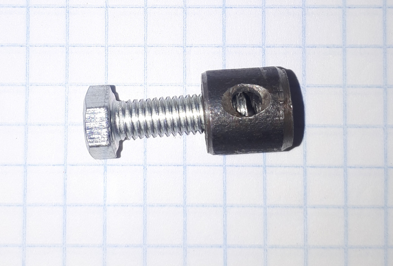 Втулка затискач болт троса зчеплення газу мото авто іномарки