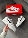 Чоловічі кросівки Nike Air Force 1 White/black (білі з чорним) низькі стильні кроси 060 Найк топ, фото 3