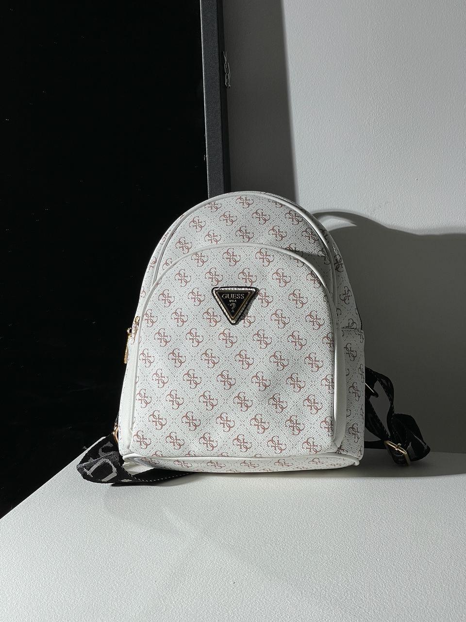Жіночий рюкзак Гесс білий Guess White Backpack