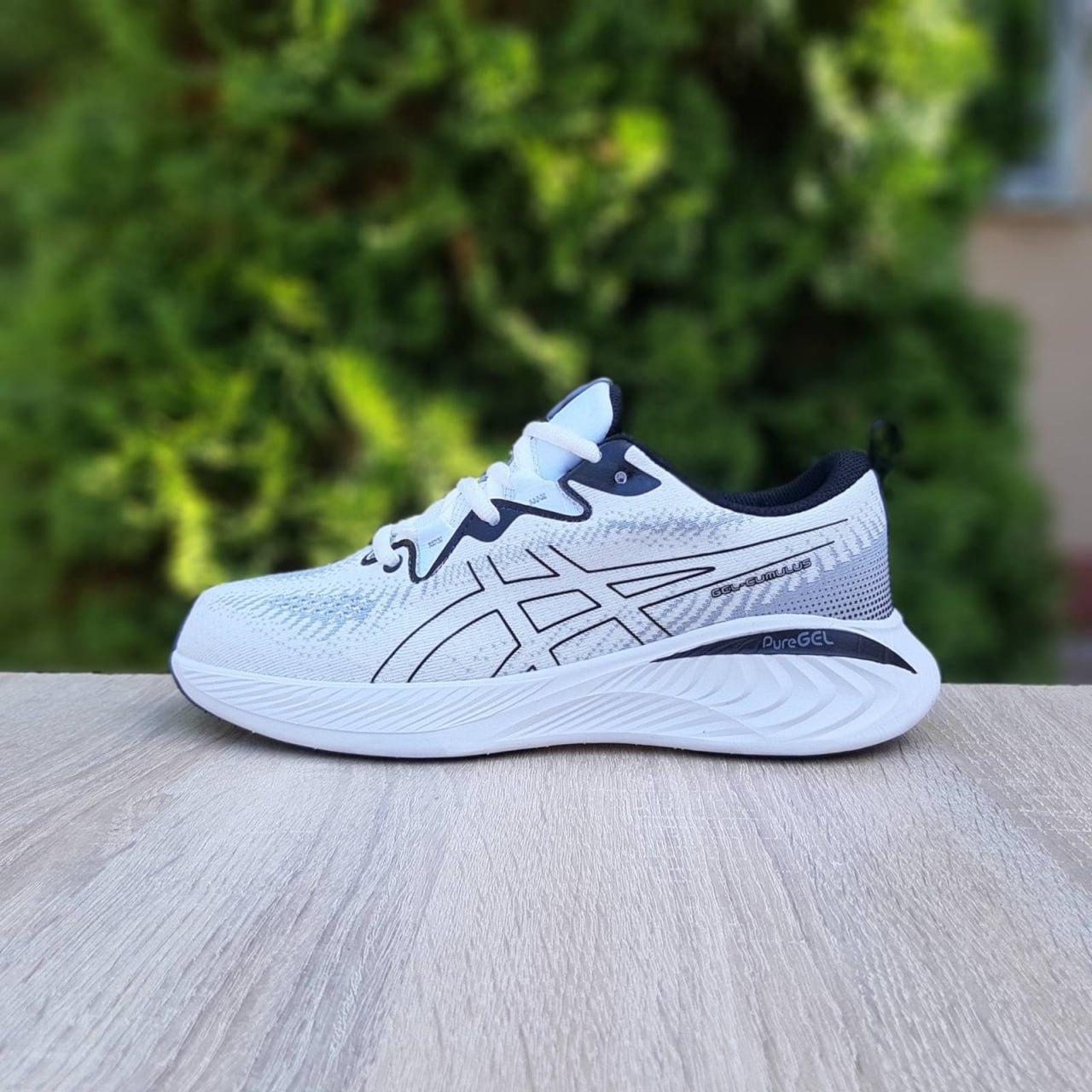 Чоловічі кросівки Asics GEL-CUMULUS 25 (білі з чорним) модні низькі кросівки 11261 Асікс vkross