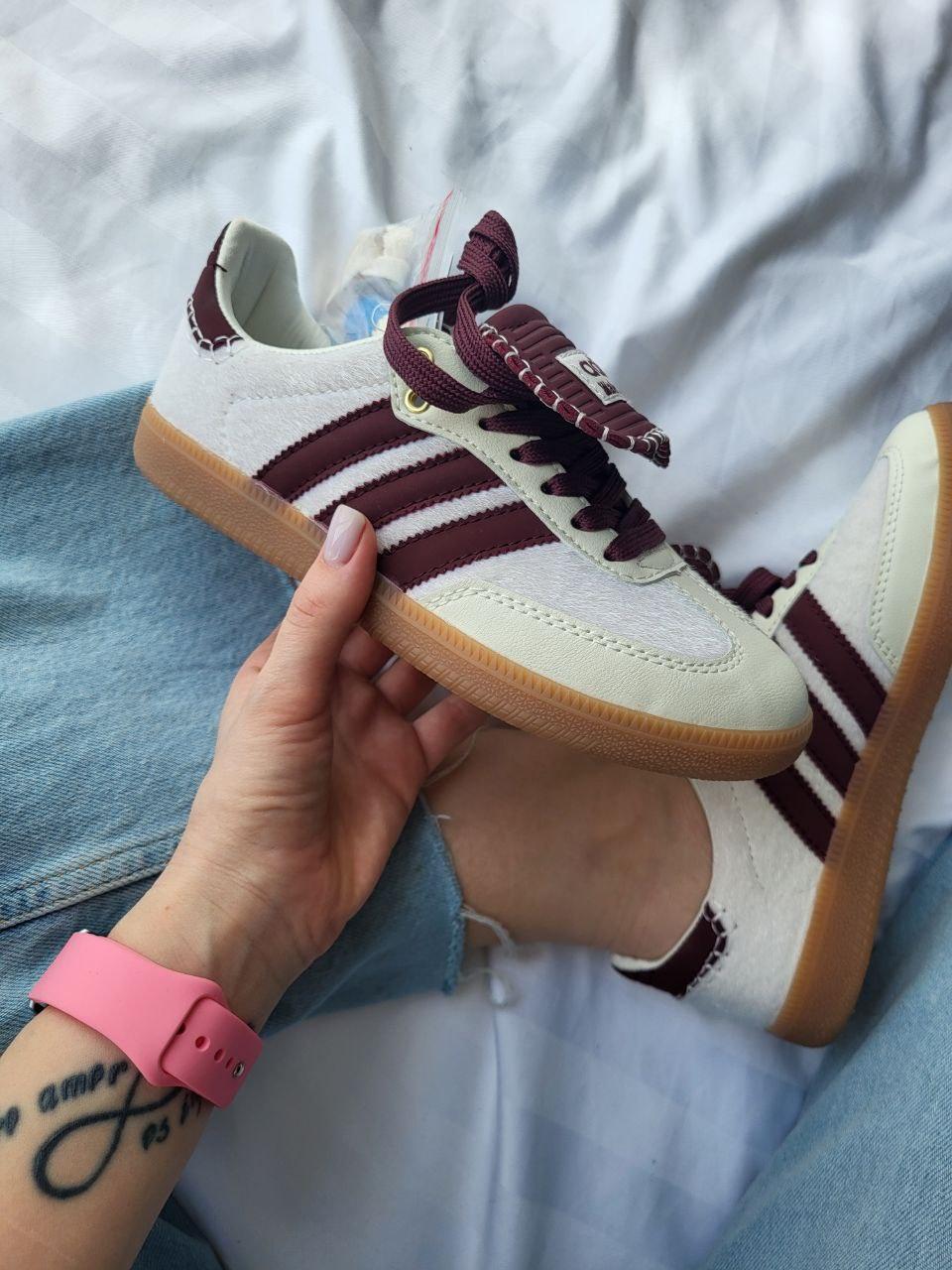 Жіночі демісезонні кросівки Adidas Samba x Walles Bonner White Pony (білі з бордовим) стильні 561 Адідас vkross, фото 1