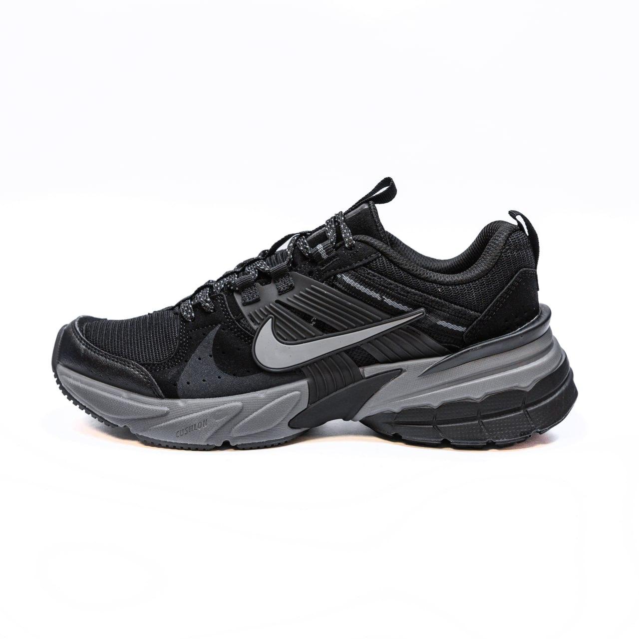 Чоловічі кросівки Nike V2K.3 Runtekk (чорно-сірі) модні демісезонні кроси 2677 Найк vkross
