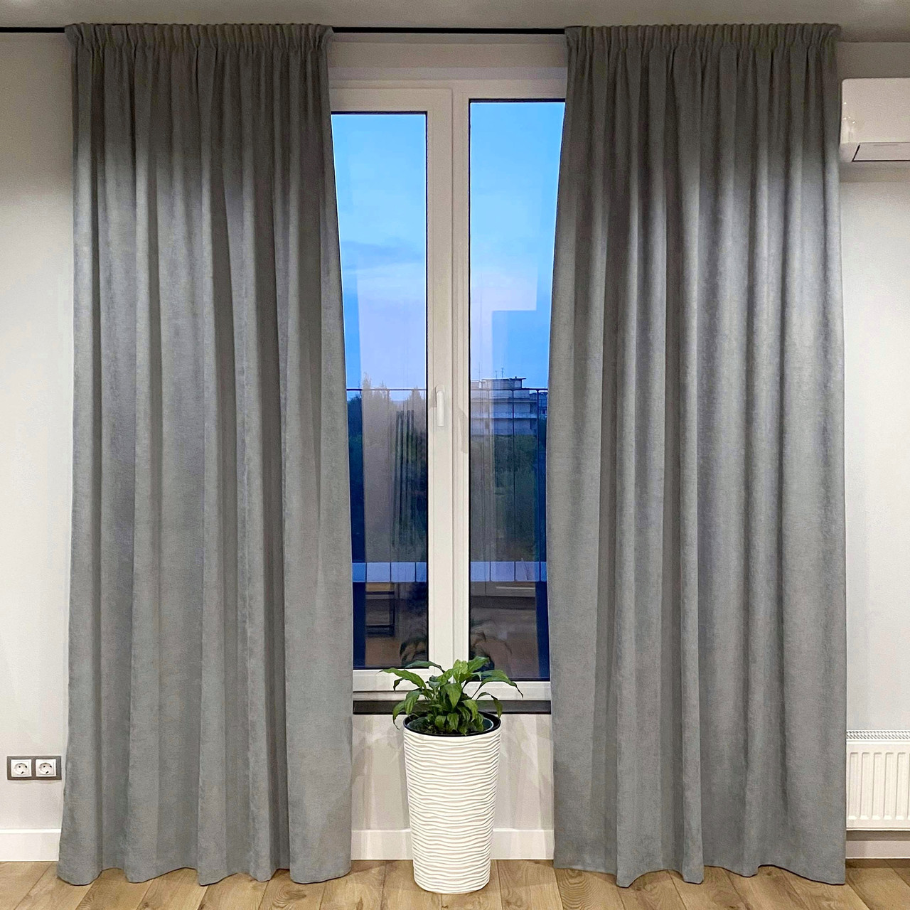 Комплект штори на тасьмі 2 шт ширина-150 висота-250 мікровелюр Сіро-блакитний, фото 1