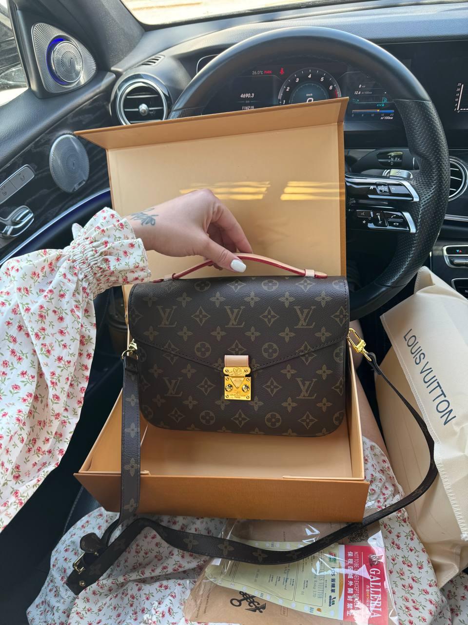 Жіноча сумка Луї Віттон коричнева Louis Vuitton Brown